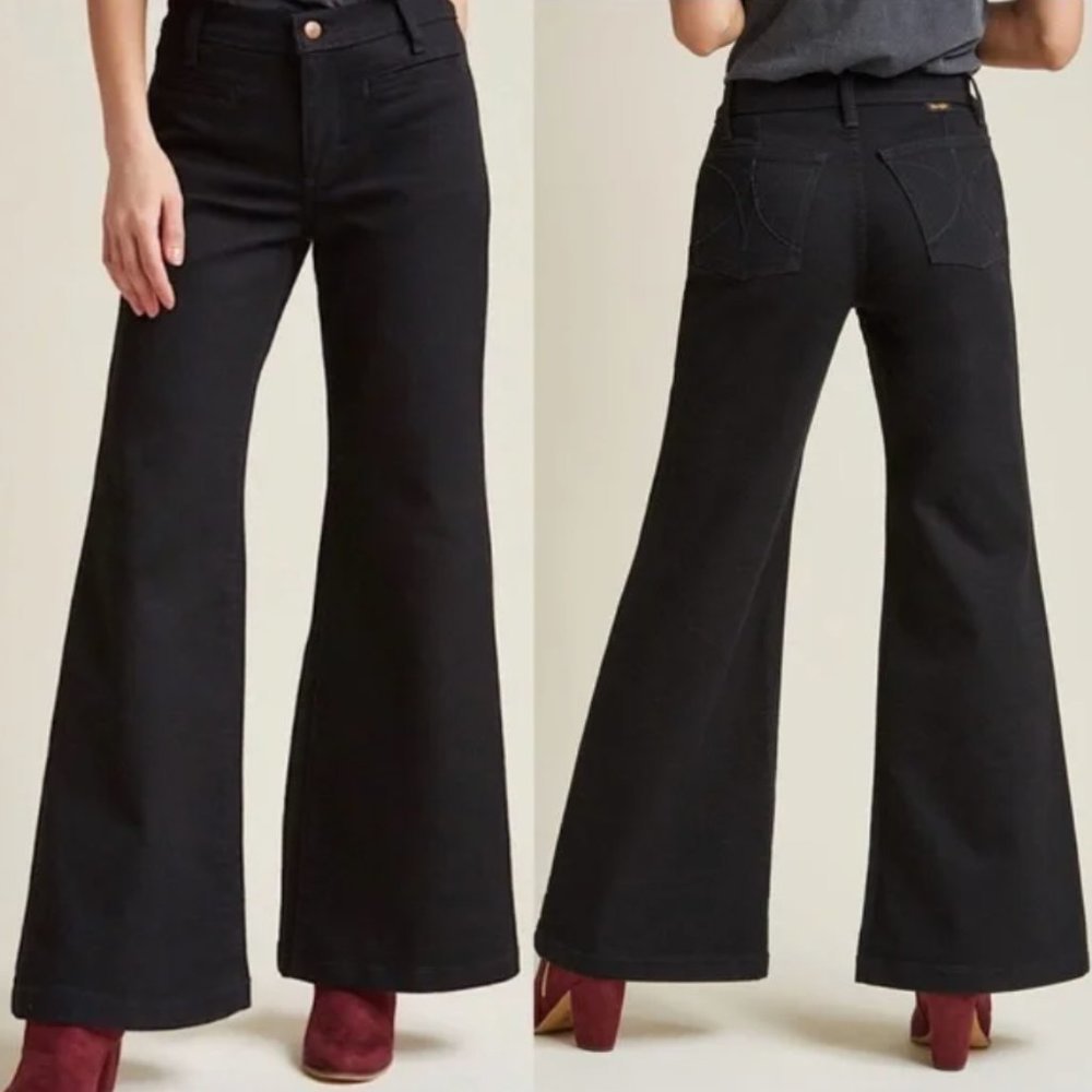 Modcloth X Wrangler Charcoal Black wide leg flare denim jeans. Size Women's 8